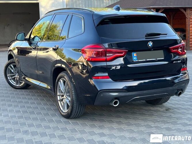 BMW X3 3.0i 36 interauto-car