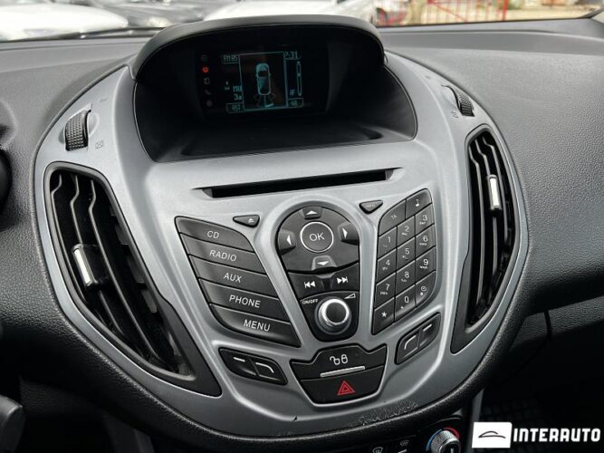 Ford B-MAX 39 interauto-car