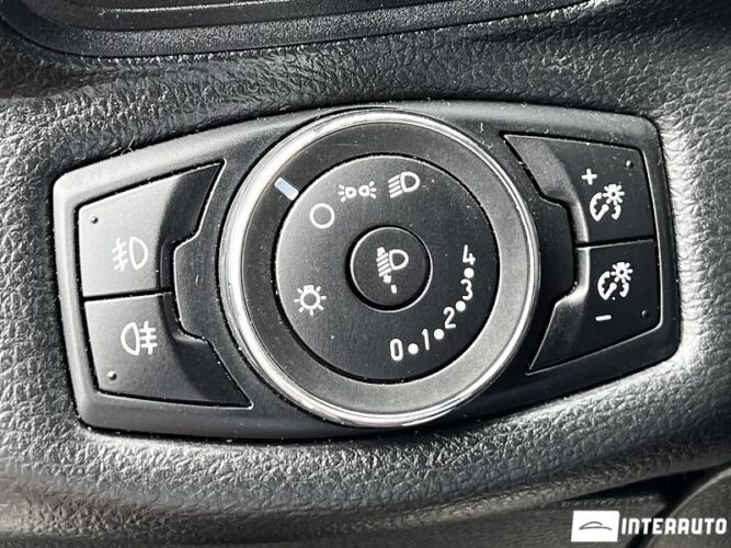 Ford B-MAX 41 interauto-car