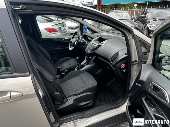 Ford B-MAX 34 interauto-car