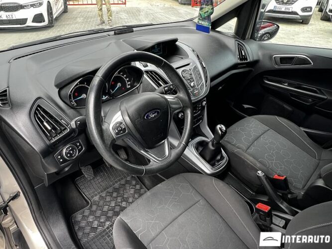 Ford B-MAX 32 interauto-car