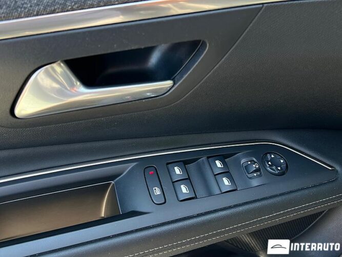 Peugeot 3008 42 interauto-car