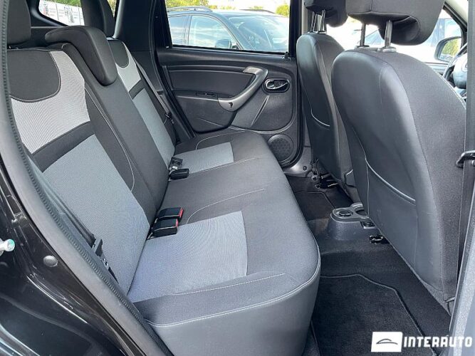 Dacia Duster 43 interauto-car