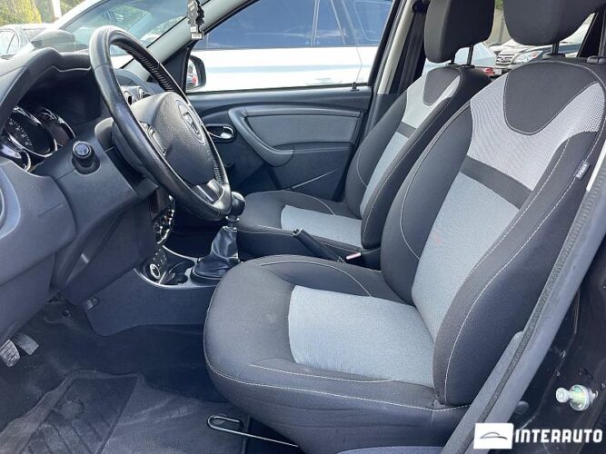 Dacia Duster 33 interauto-car