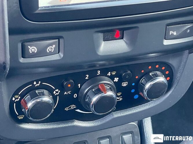 Dacia Duster 40 interauto-car