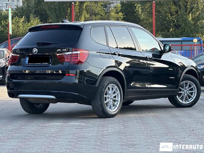 BMW X3 2.0D 30 interauto-car