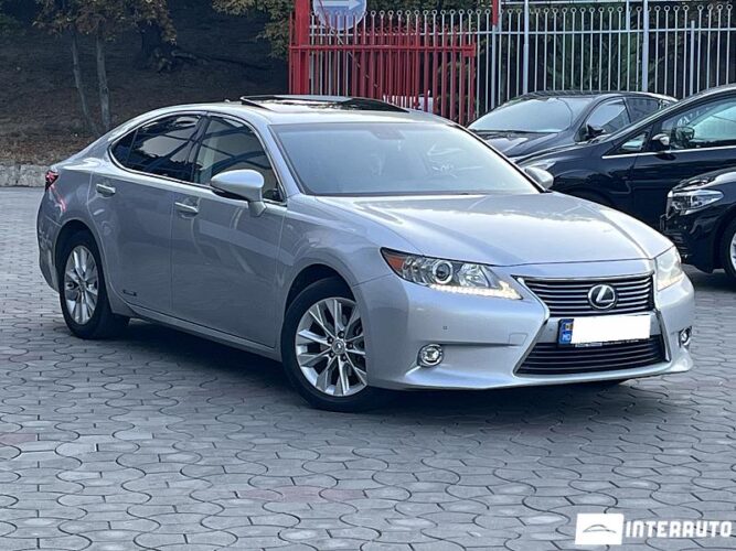 Lexus ES 300h 27 interauto-car
