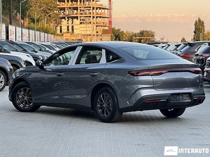 BYD Qin L 32 interauto-car