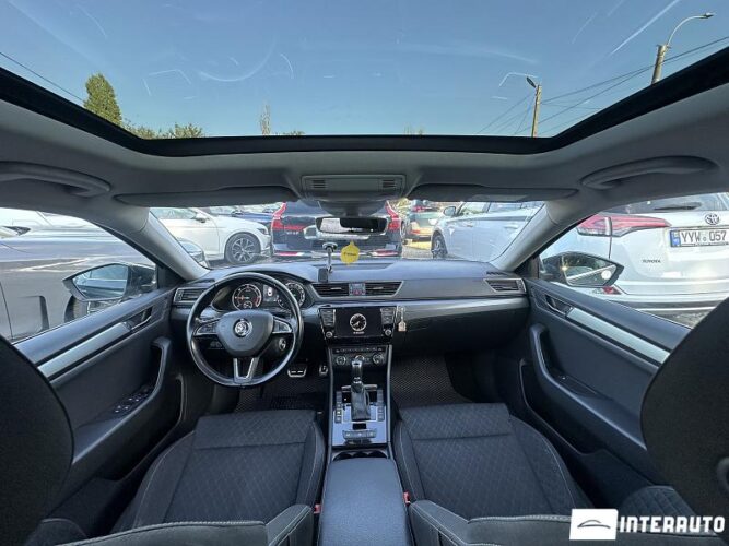 Skoda Superb 40 interauto-car