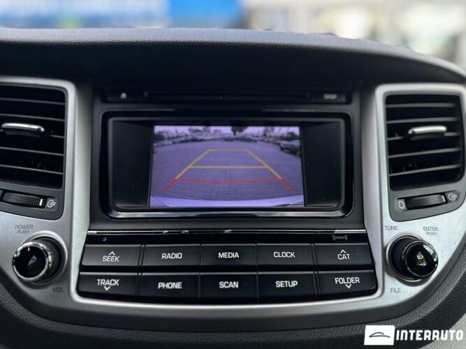 Hyundai Tucson 37 interauto-car