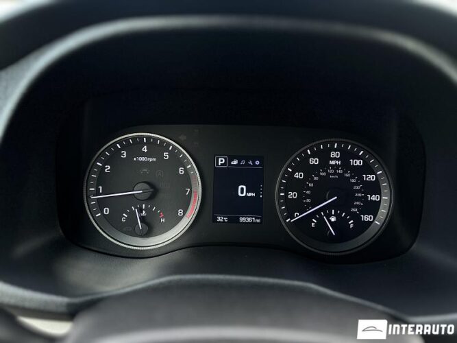 Hyundai Tucson 36 interauto-car