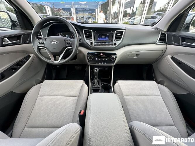 Hyundai Tucson 32 interauto-car