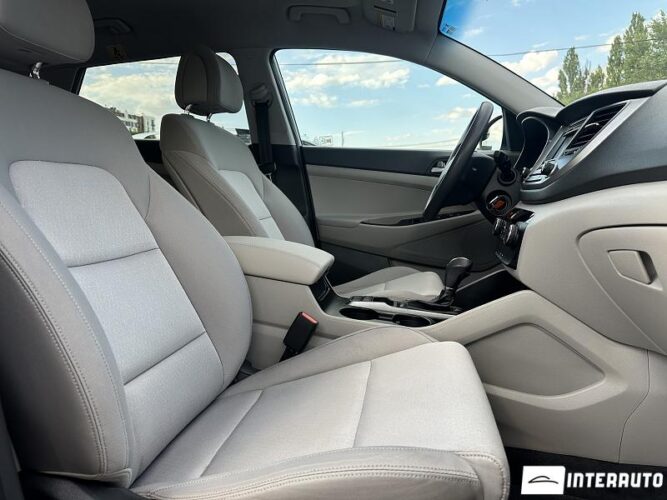 Hyundai Tucson 40 interauto-car