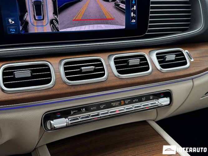 Mercedes GLE 450e Hybrid Plug-In 46 interauto-car