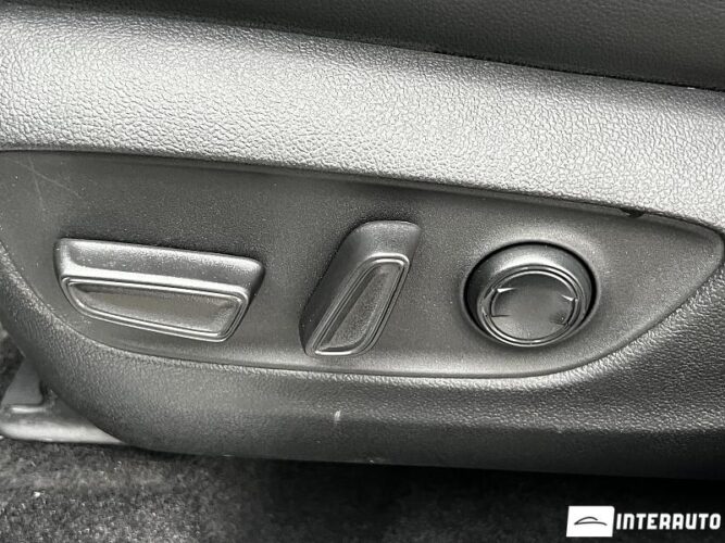 Toyota Highlander 49 interauto-car