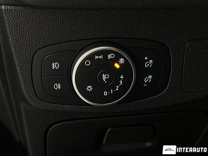 Ford Focus 52 interauto-car