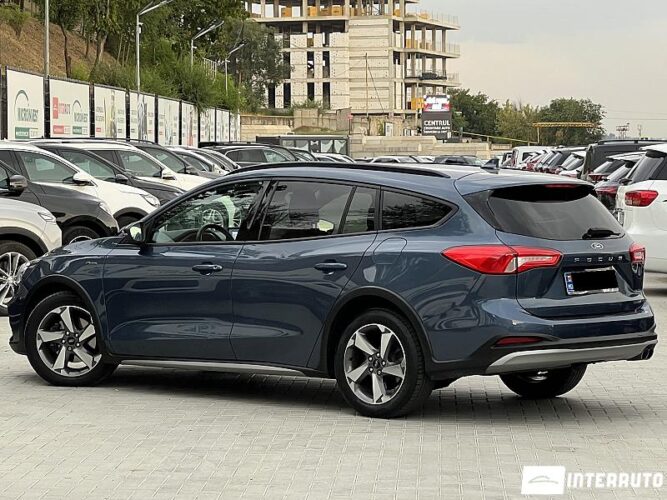 Ford Focus 36 interauto-car