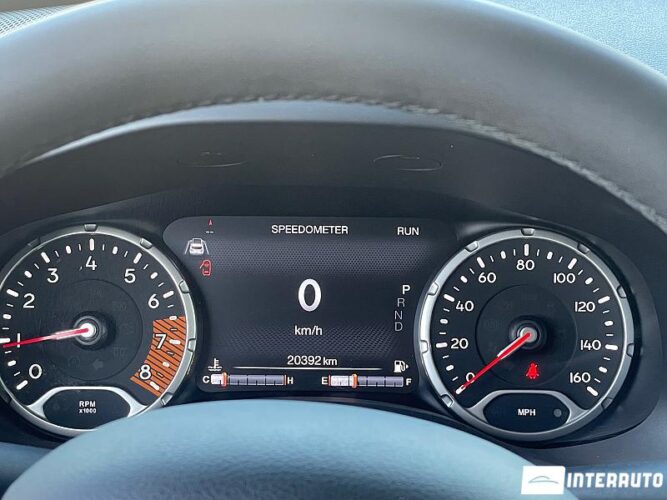 Jeep Renegade 37 interauto-car