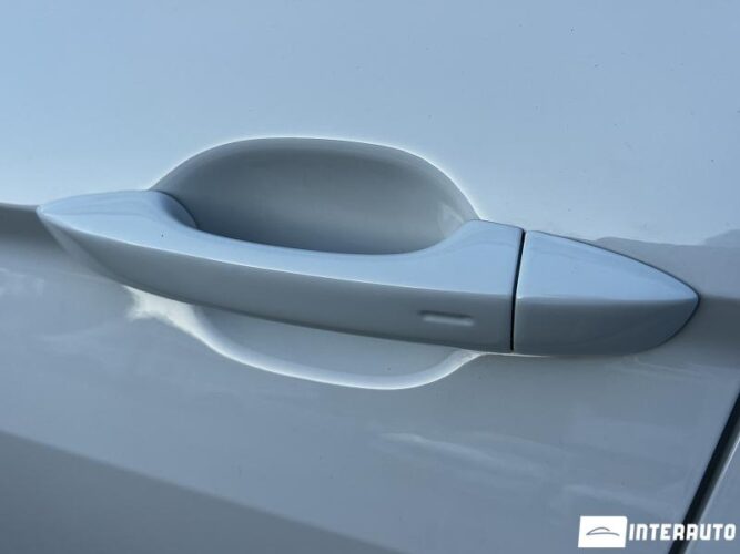 Volkswagen Tiguan 51 interauto-car