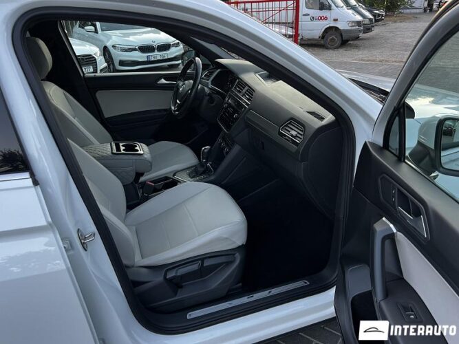 Volkswagen Tiguan 38 interauto-car