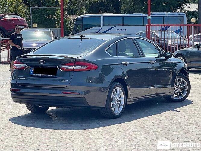 Ford Fusion 35 interauto-car