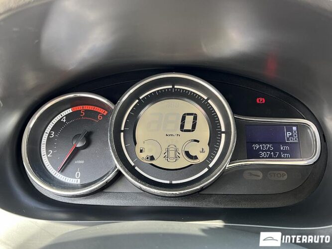 Renault Fluence 39 interauto-car