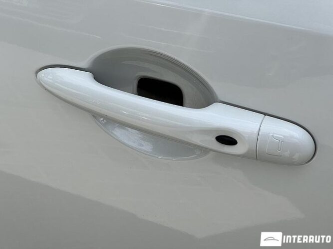 Renault Fluence 48 interauto-car