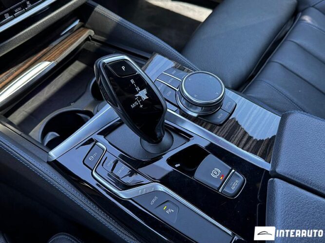 BMW 530e 49 interauto-car