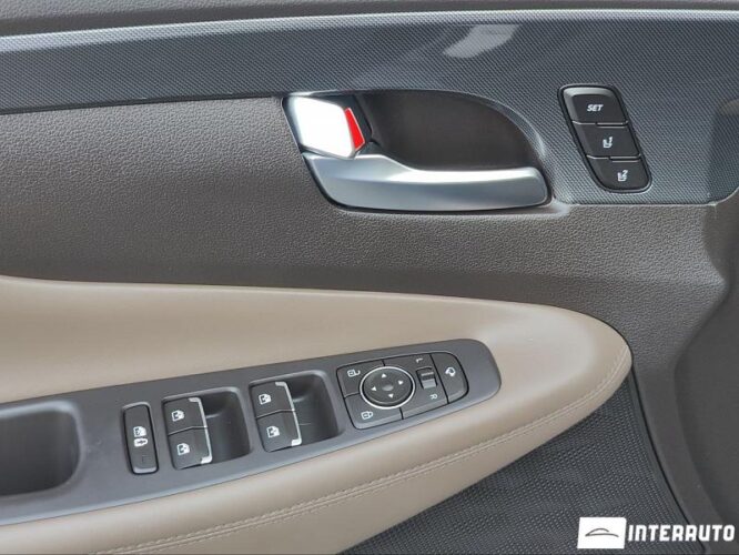 Hyundai Santa Fe 47 interauto-car