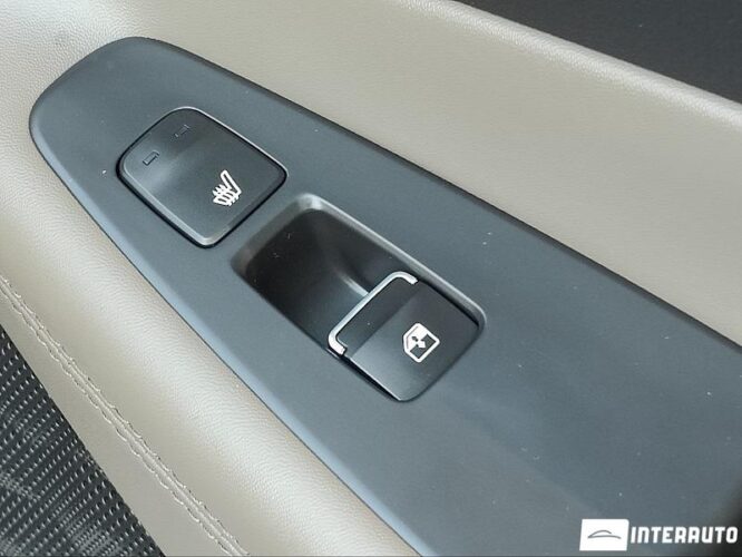 Hyundai Santa Fe 46 interauto-car