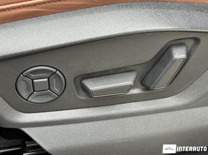 Audi Q7 59 interauto-car