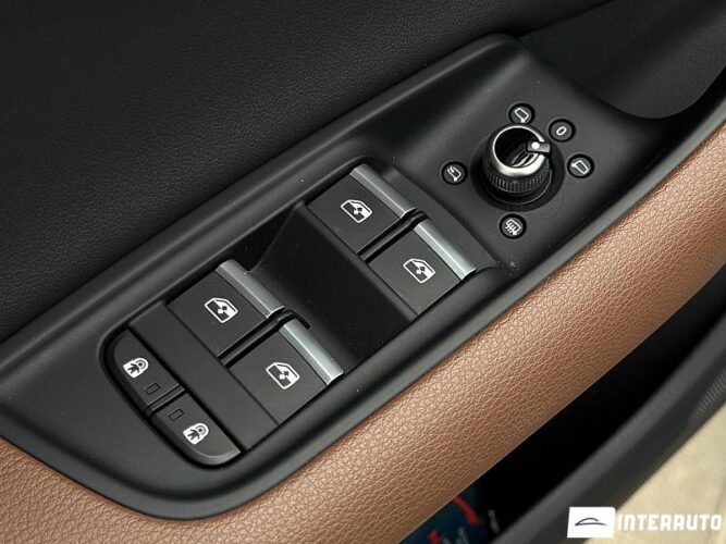 Audi Q7 56 interauto-car