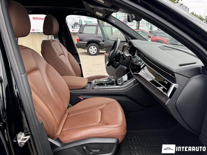Audi Q7 52 interauto-car