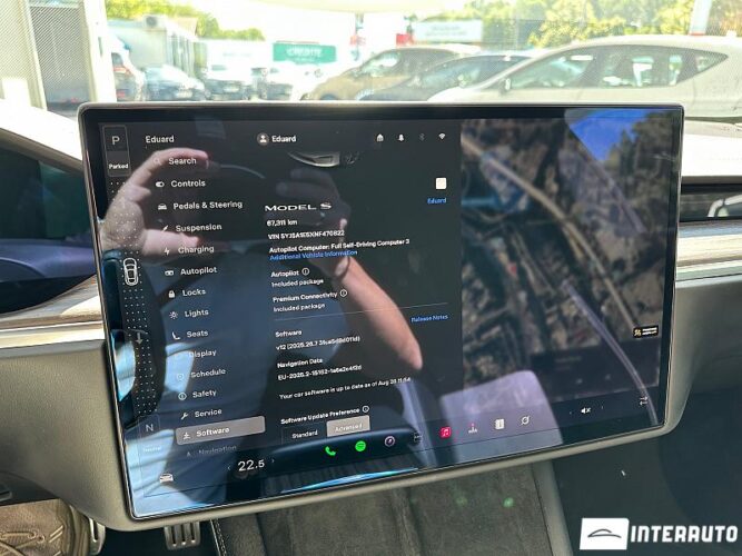 Tesla Model S 40 interauto-car