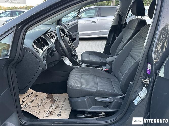 Volkswagen Golf 36 interauto-car