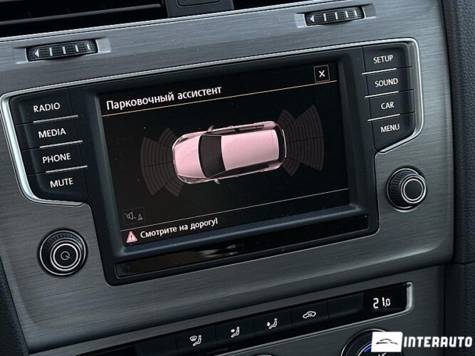 Volkswagen Golf 41 interauto-car