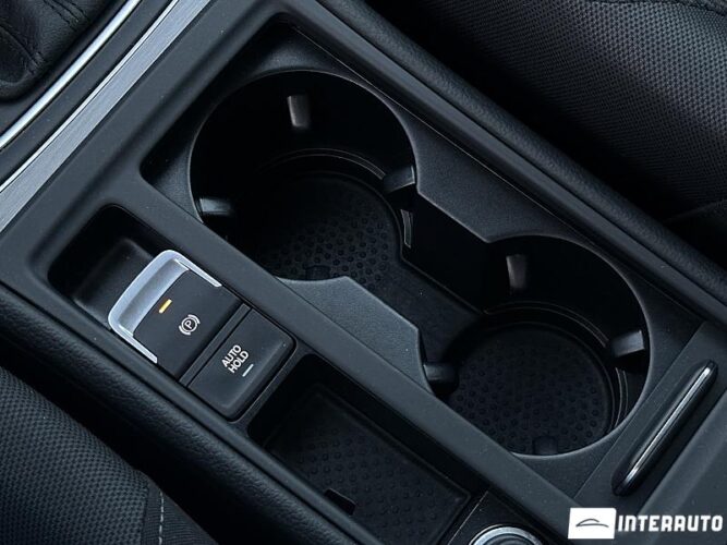 Volkswagen Golf 44 interauto-car