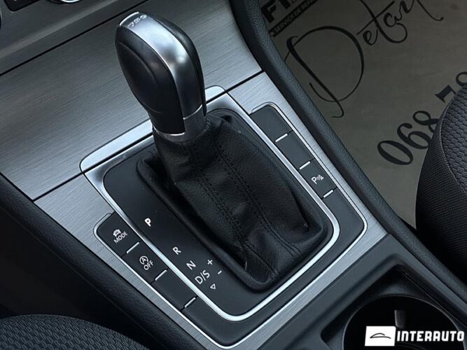 Volkswagen Golf 43 interauto-car