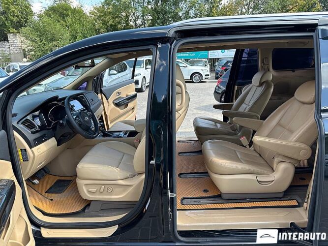 Kia Carnival 37 interauto-car
