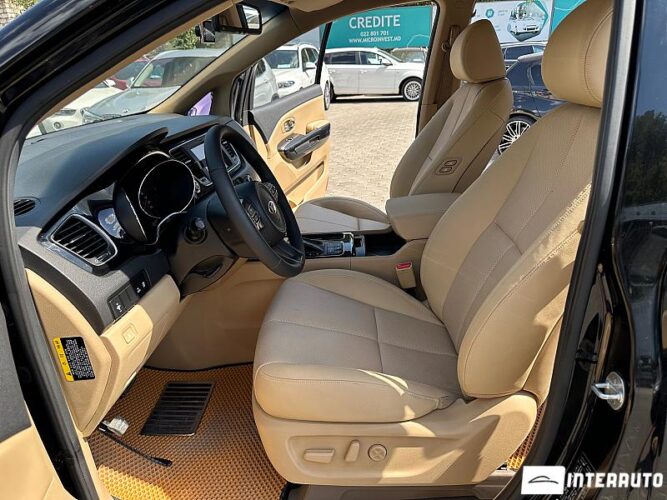 Kia Carnival 38 interauto-car