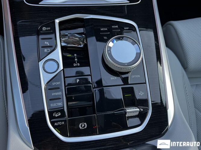 BMW X5 5.0e 51 interauto-car