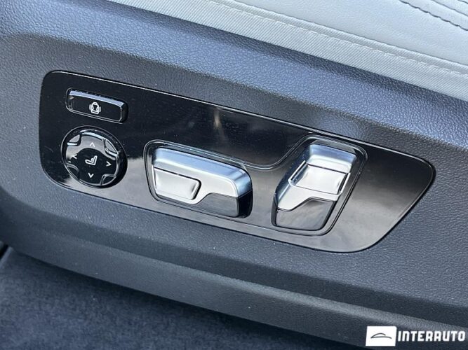 BMW X5 5.0e 58 interauto-car