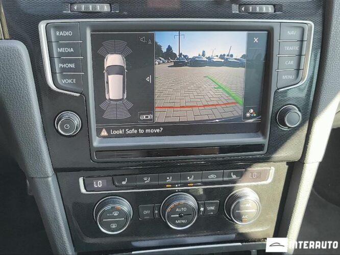 Volkswagen Golf GTE 37 interauto-car