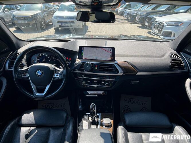 BMW X3 2.0i 44 interauto-car