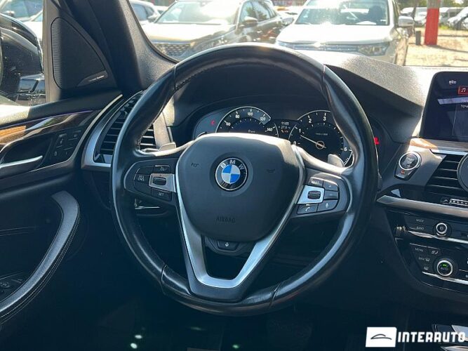 BMW X3 2.0i 45 interauto-car