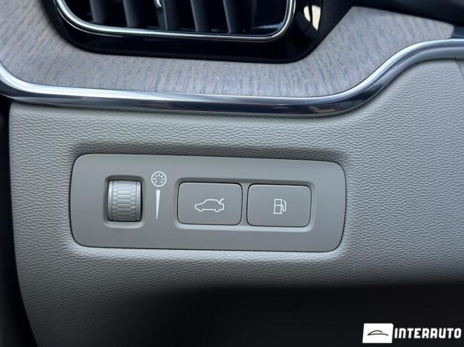 Volvo XC 60 46 interauto-car