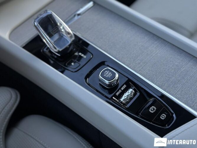 Volvo XC 60 50 interauto-car