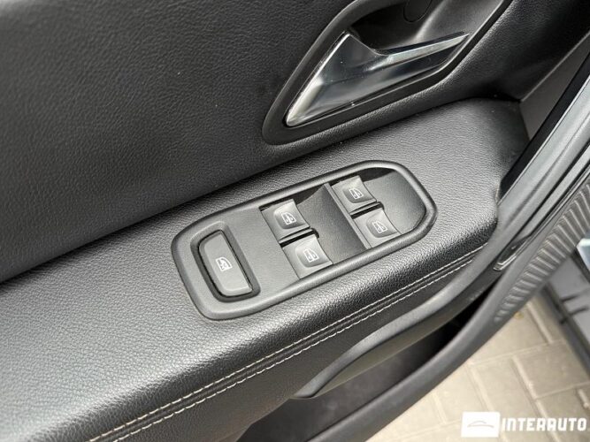 Dacia Duster 34 interauto-car