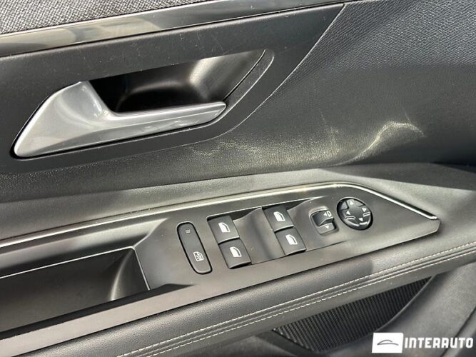 Peugeot 3008 47 interauto-car