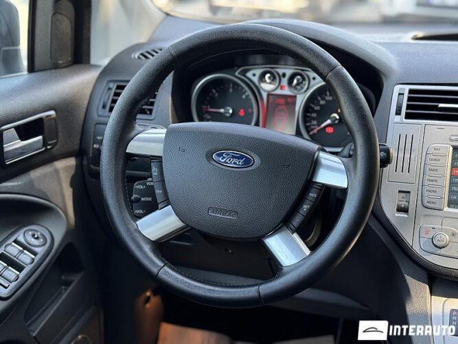 Ford Kuga 42 interauto-car